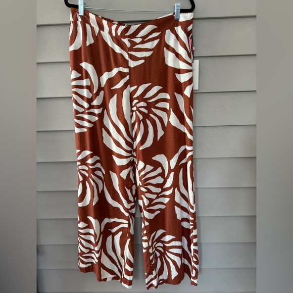 Brown and White Floral Wide Leg Pants size L - Picture 1 of 8
